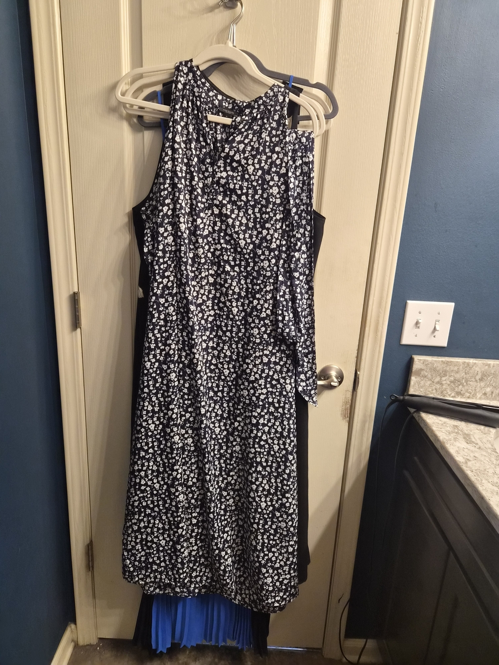 Ann Taylor Navy and White Floral Midi Dress